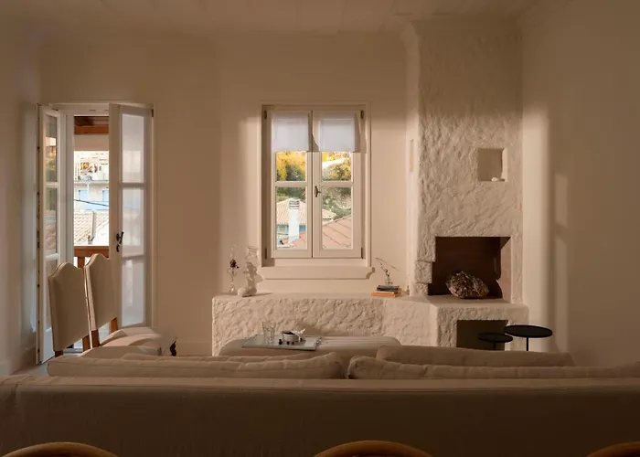 Aghioti Villa